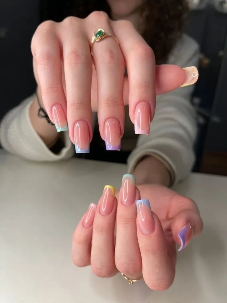 Colored French (farbige Spitze)